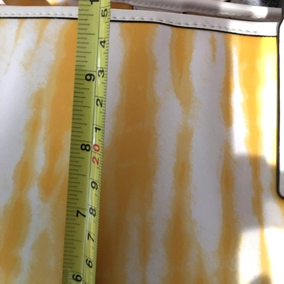 Michael Kors Yellow Buttercup Jet Set Tote Bag - Picture 5 of 6